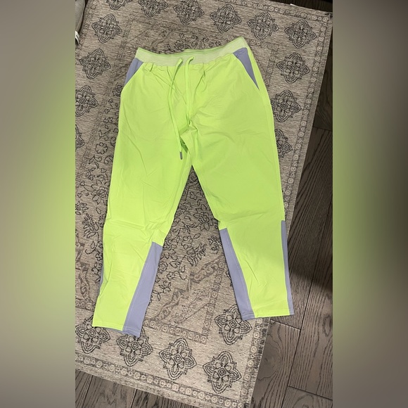 FP Cascade Jogger - Picture 5 of 10